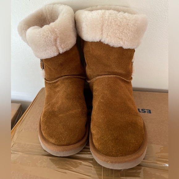 Uggs Koolaburra boots, size 9 - Picture 3 of 13